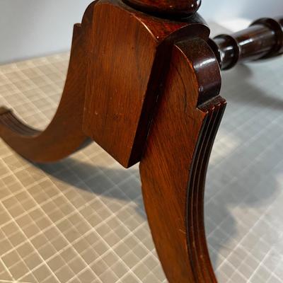 Duncan Fife Small Table with Serving Tray 