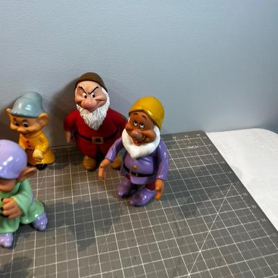 More than 7 Dwarfs, Mixed Sets 