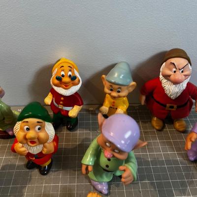 More than 7 Dwarfs, Mixed Sets 