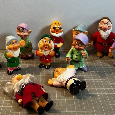 More than 7 Dwarfs, Mixed Sets 