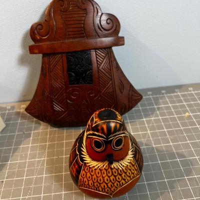 Asian Gourde and 2 Wood Carved Designs