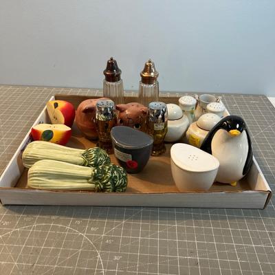 Salt & Pepper Lot - WOW! 