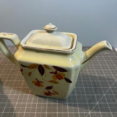 Autum Leaf Tea Pots & Ball Jug (2) 