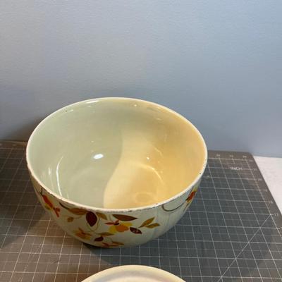 5 Pieces of Autum Leaf Mixing Bowls and Lidded Vegetable (No lid though) 