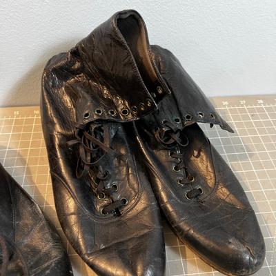 Antique Shoes Early 1900's and 1930's 