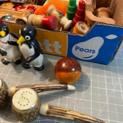 Souvenir Salt & Paper Shakers, COLLECTIBLE