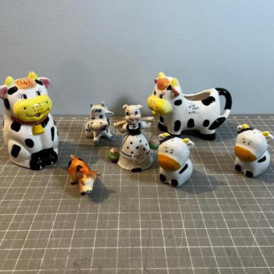 Farm Animals, Cows and Pigs 