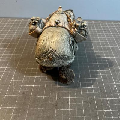 KRYSTONIA MOS Large 1988 RARE out of production, Odd Hippo Like Science Fiction