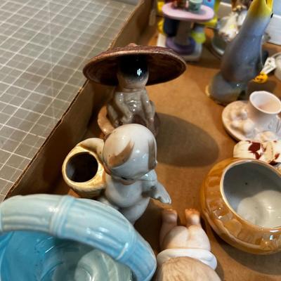 Box Top of Figurines Small, All Sorts 