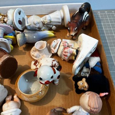 Box Top of Figurines Small, All Sorts 