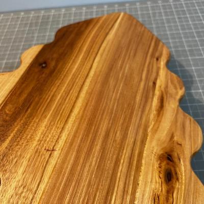 WOOD Hand Crafted Nut or Candy Dish - Cool! 