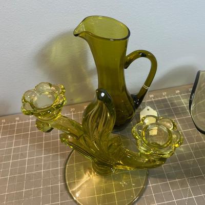 4 Pieces of Avocado Green Glass - Probably Ducan Miller