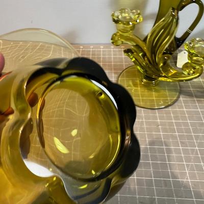 4 Pieces of Avocado Green Glass - Probably Ducan Miller