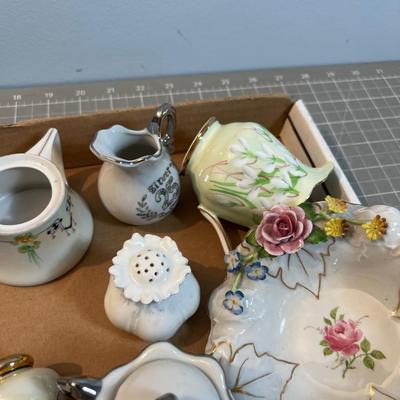 Lot of Little Ceramics