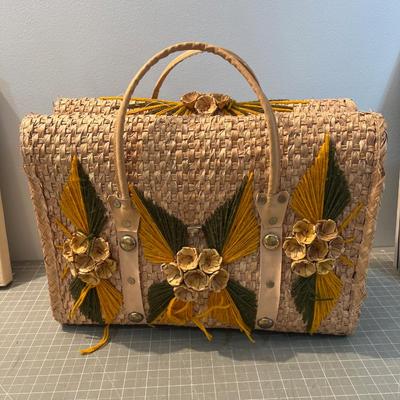 Knitting Basket with Yarn 