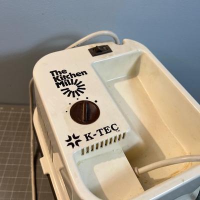 KTEC The Kitchen Meal Wheat Grinder 