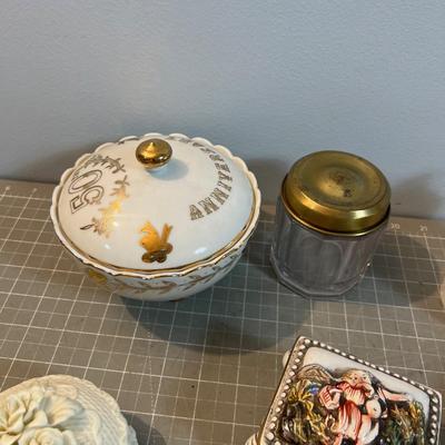 Boxes and Jars: Things with Lids Lot