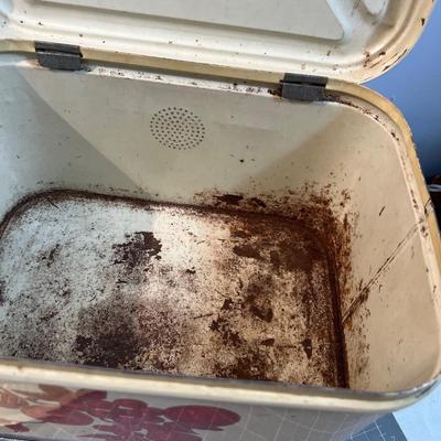 Lot of Tins Including Flew Cover, Plus Darling. 