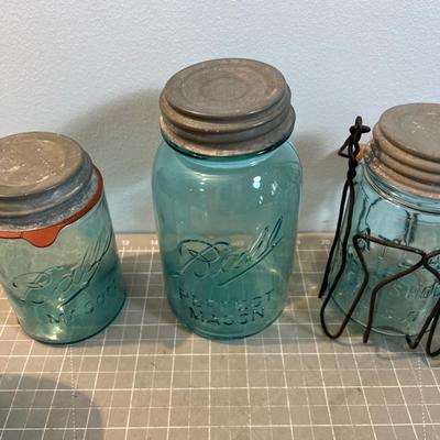 Blue MASON Jars with Zinc Lids 