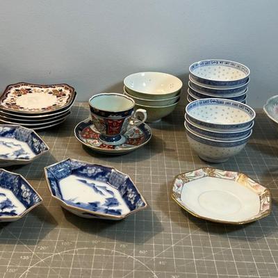 Asian Ceramics, Rice  Bowls, Etc. 