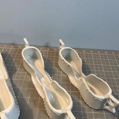 Nice. White Porcelain Trays for Utensils