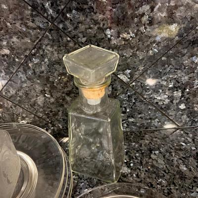 Mixed Lot of Clear Glass Ware Decanter, Glasses 