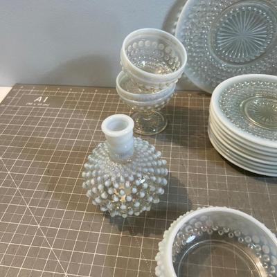 (19) Anchor Hocking MOONSTONE Opalescent Hobnail Glass VINTAGE