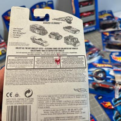 Excellent Garth! - 46 HOT WHEELS New in the Package ! From Early 2000