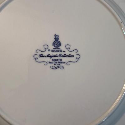 Lovely Asian Fine Porcelain (3) Pieces