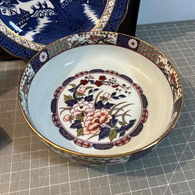 Lovely Asian Fine Porcelain (3) Pieces