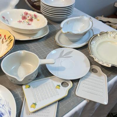 China, China, China - Fine Porcelain Dinner Ware