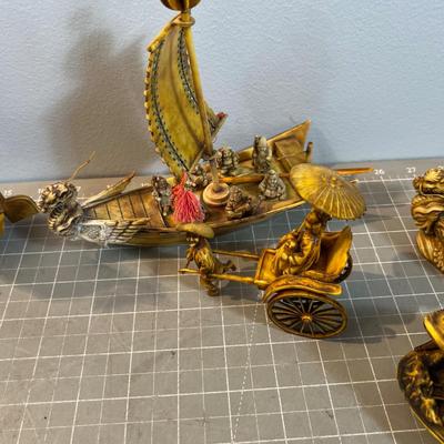 Chinese Plastic Simulated Ivory Décor 