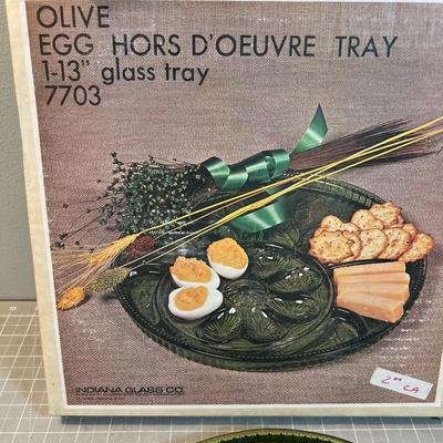 Indiana Glass GREEN Olive, Egg, Hors D'oeuvre Tray 