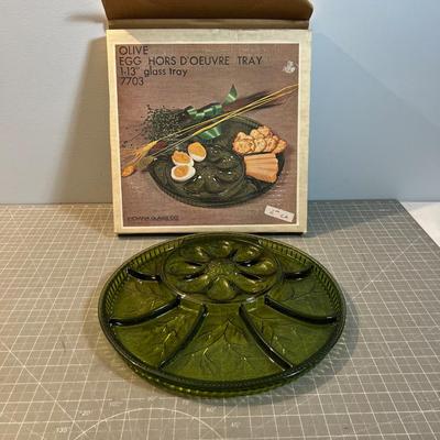 Indiana Glass GREEN Olive, Egg, Hors D'oeuvre Tray 