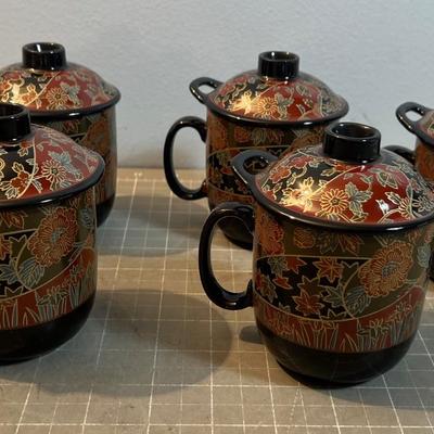 5 Tea Cups with 5 Lids 