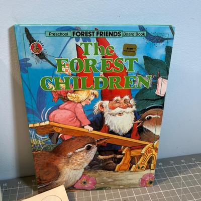 Gnomes: Books and a Plate (Wall Plaque) 