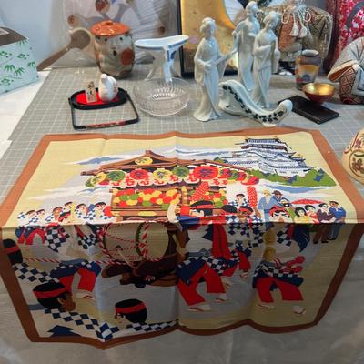 Large Lot of NICE Asian Items, Mixed Lot