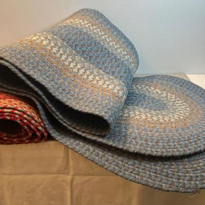 2 Large Runners Blue and Red