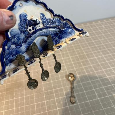 Small Spoon Delph like Japanese Spoon holder 