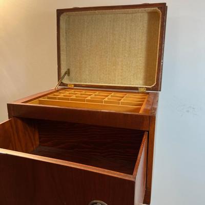 Duncan Fife Sewing Chest 