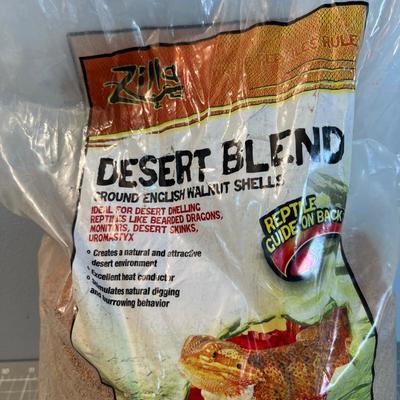 Bag of Ground Walnut Shell for the Lizard 