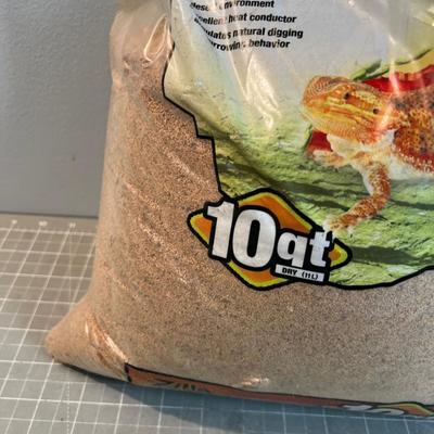 Bag of Ground Walnut Shell for the Lizard 