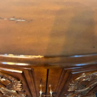 Small Buffet or Server