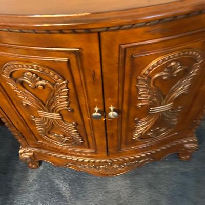 Small Buffet or Server