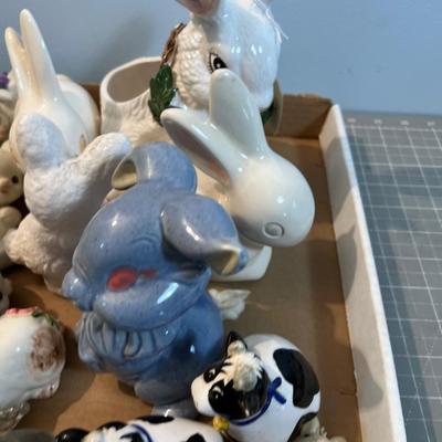 Super Lot of Ceramic Figurines for the 60's and 70' 