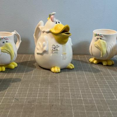 Fitz & Floyd Tea Pot and Cups Goony Bird VINTAGE!