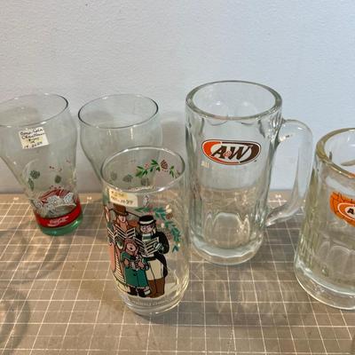 Collectible Glasses: McDonald , Pepsi, Etc. 