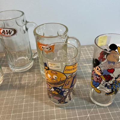 Collectible Glasses: McDonald , Pepsi, Etc. 