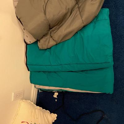 Basement: Pair of Sleeping Bags 
