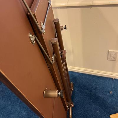 Basement: Portable Sewing Machine Table